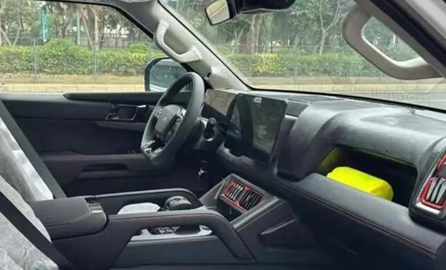 对标特斯拉Cybertruck?比亚迪首款皮卡谍照被曝光出来